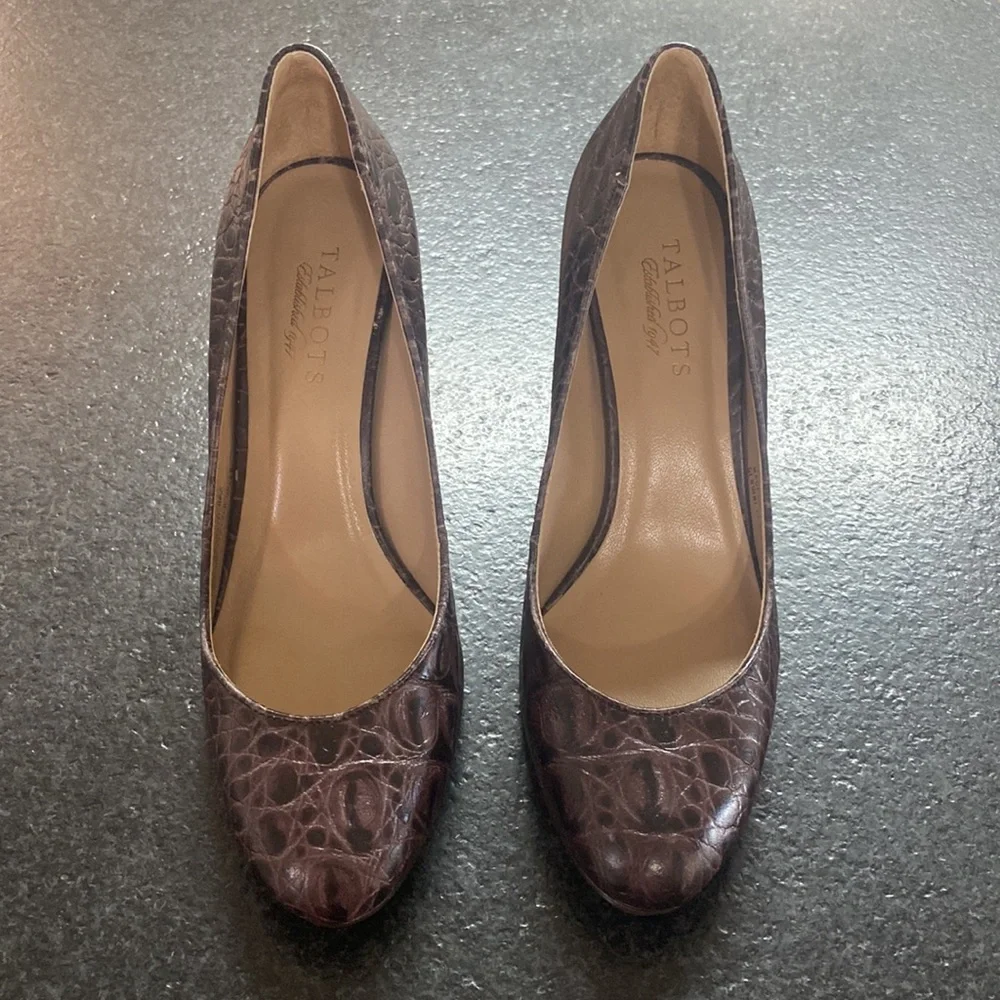Talbots Animal Pumps